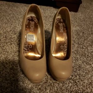 Nude heels